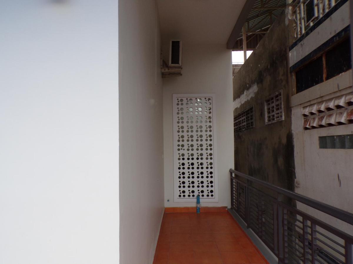 Ananta Aster Daire Phnom Penh Dış mekan fotoğraf