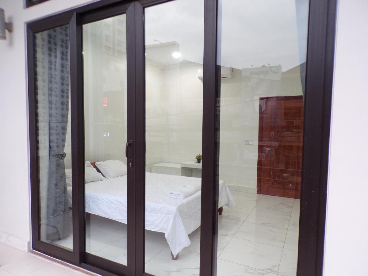 Ananta Aster Daire Phnom Penh Dış mekan fotoğraf